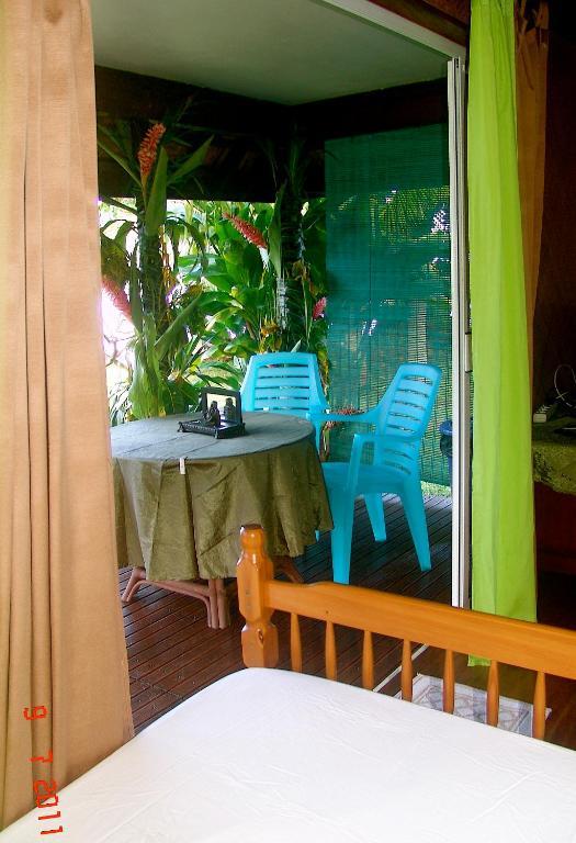 Tauhanihani Village Lodge La Vague Bleue Teahupoo Camera foto